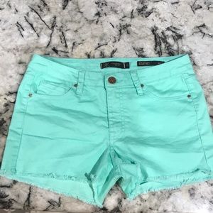 Kourtney Kardashian shorts (mint green)